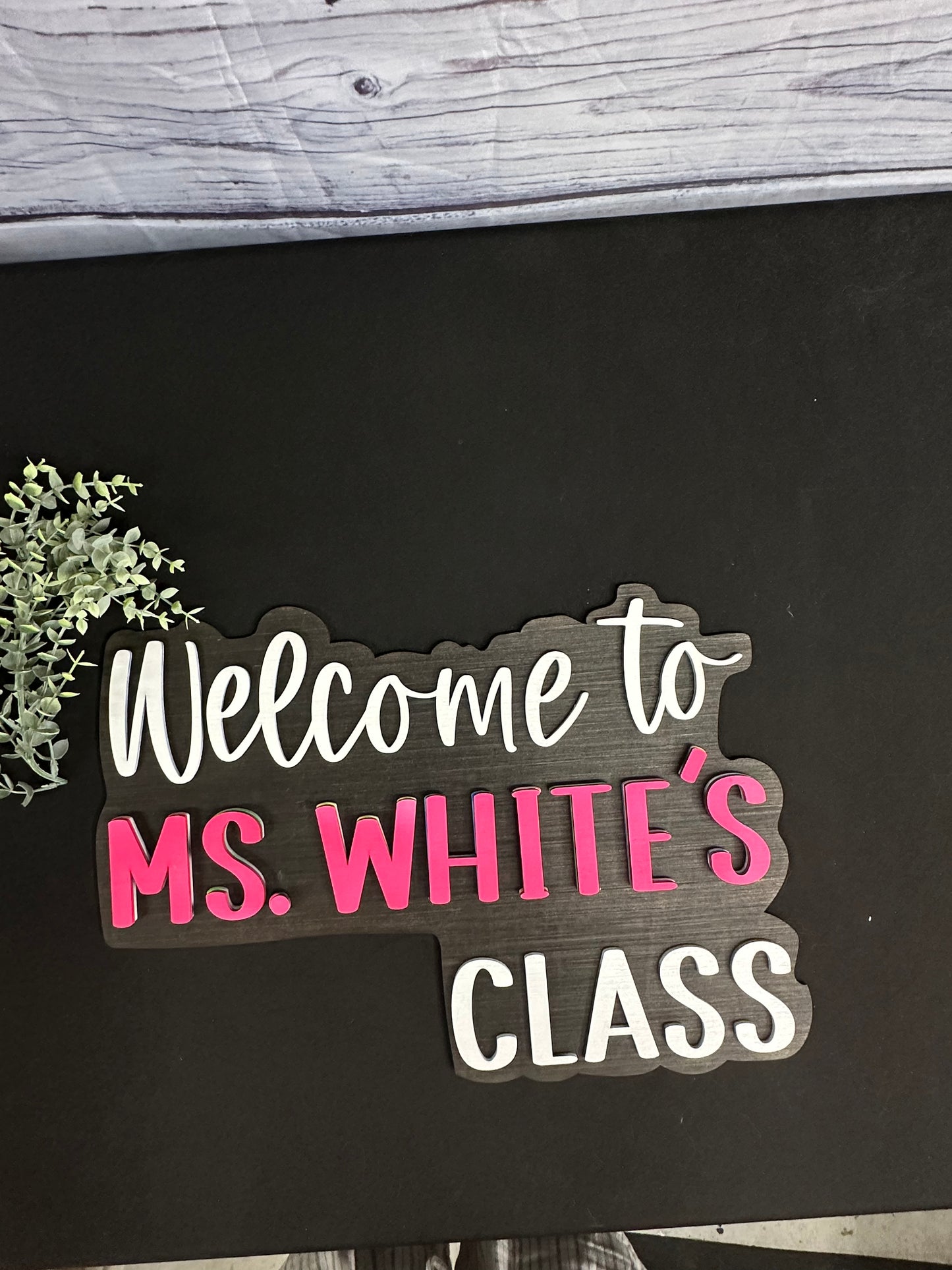 Welcome to Personalized 3D Teacher Name Cut Out Sign