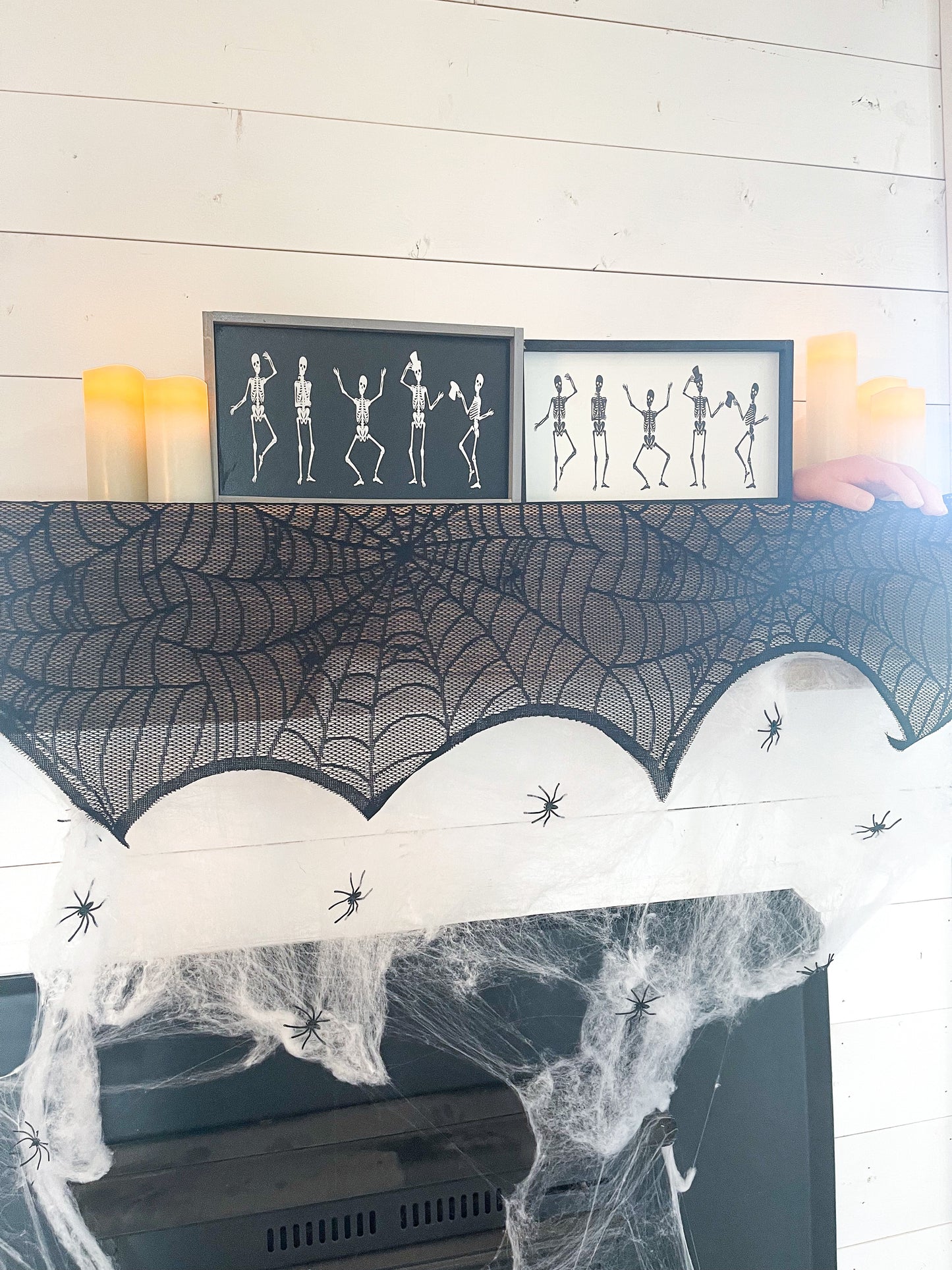 Dancing Skeleton; Bones, Halloween