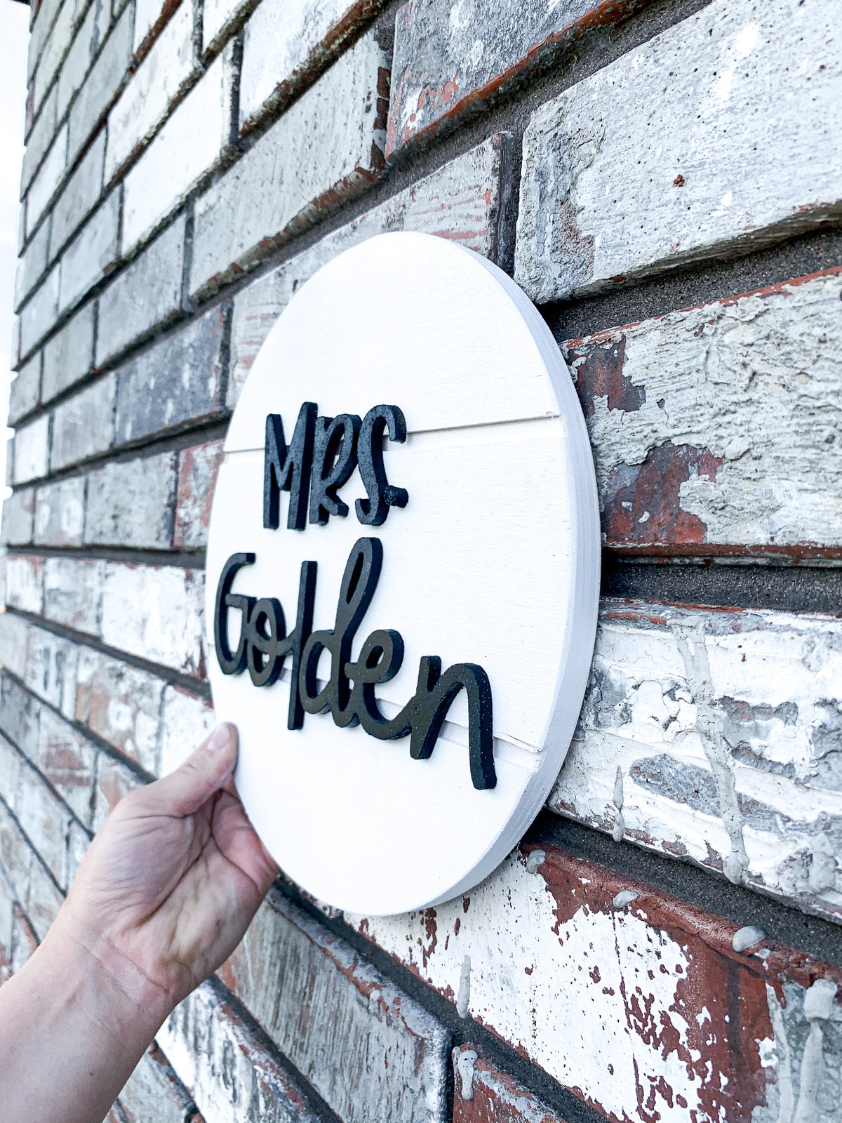 Personalized Shiplap Raised Letter Teacher Name Circle Sign