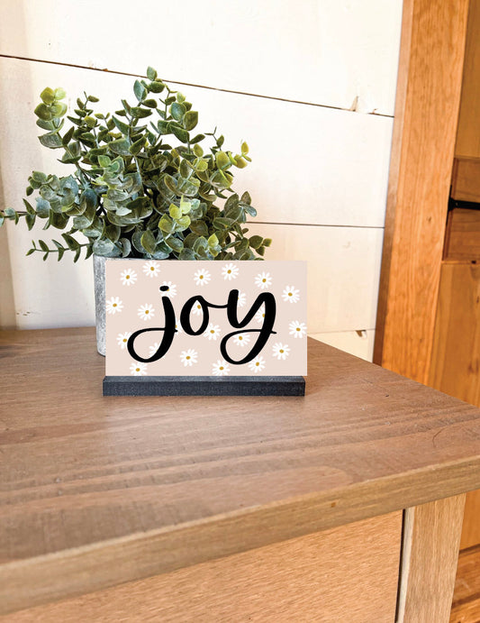 2024 pastel pink daisy Word On Wood; Shelf Sitter Removable Sign; Replaceable Sign; One Word; One Little Word; Word for year; RESOLUTION